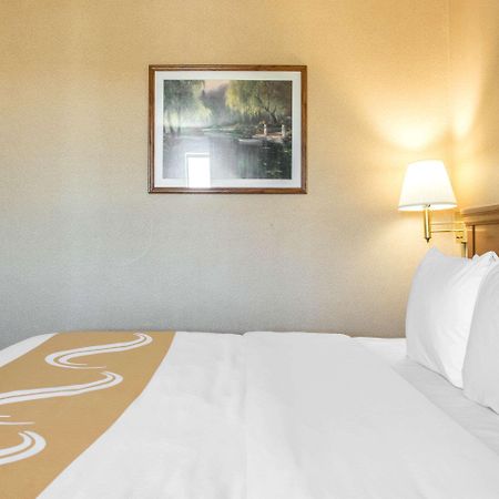 Quality Inn Meadville Eksteriør bilde