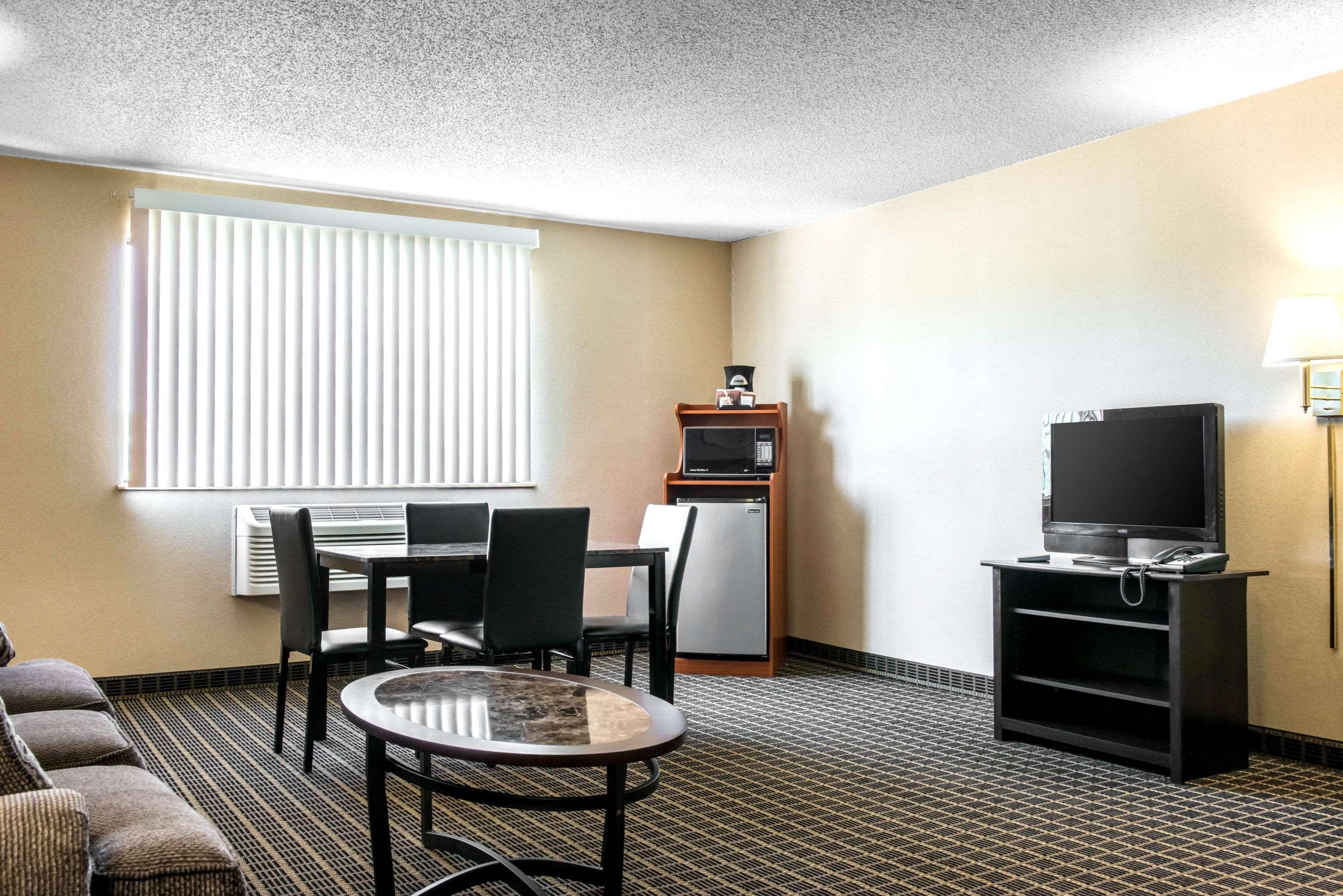Quality Inn Meadville Eksteriør bilde